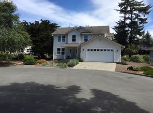 286 Allen Ln, Brookings, OR 97415