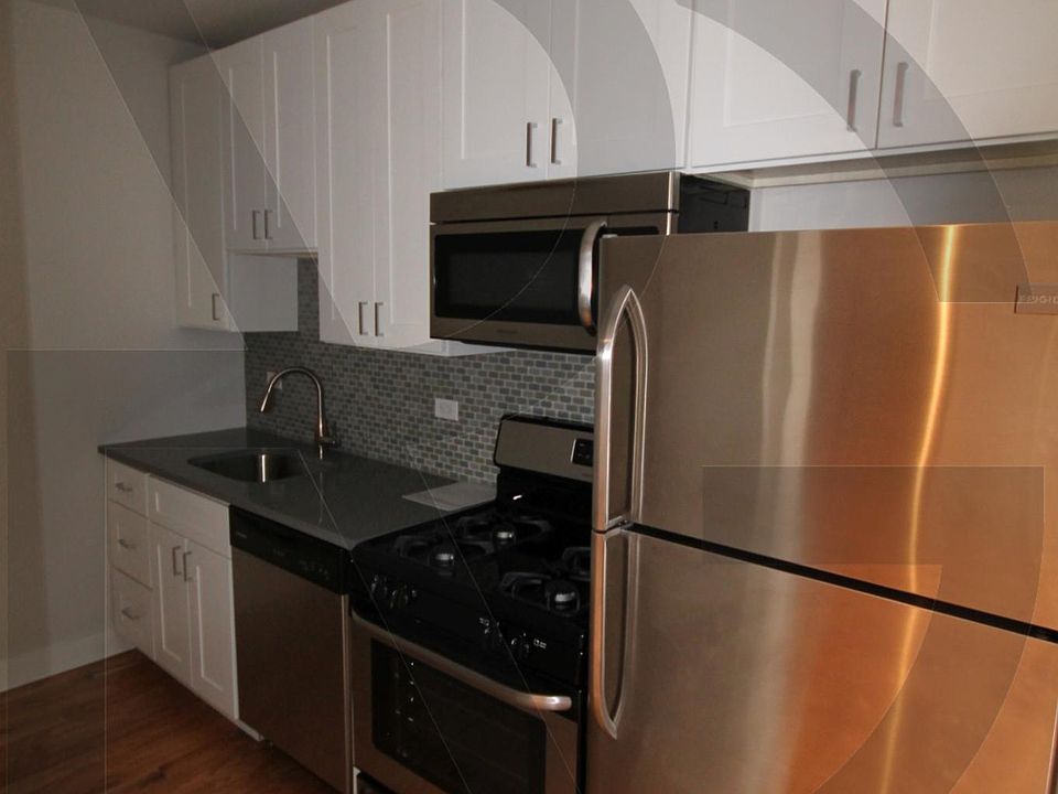 1st image of 2420 N Kedzie Blvd #U204