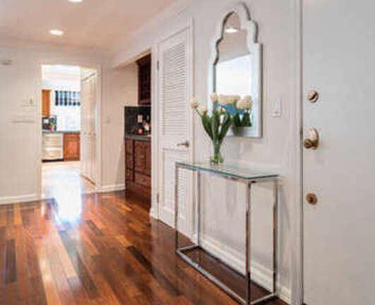 5th image of 1112 S Bedford Dr APT 201