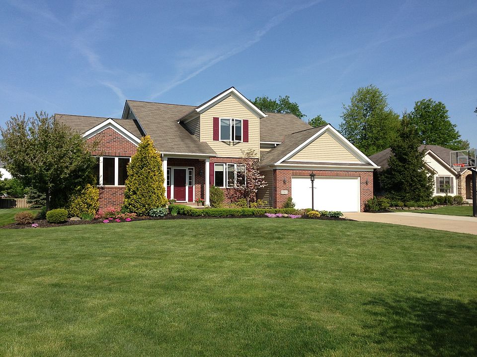 1st image of 9365 Wallingford Dr