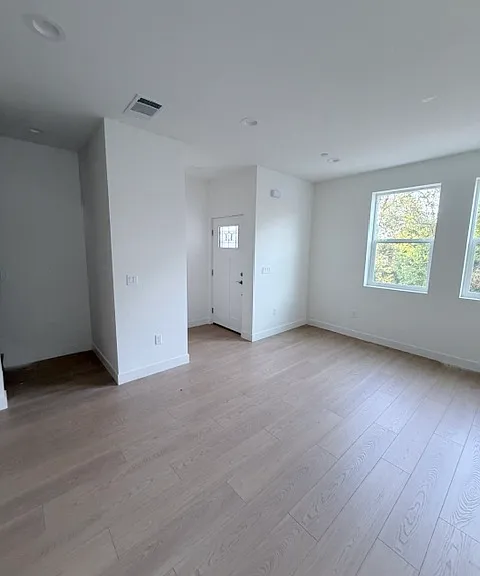 3226 Cambridge Rd — Photo 16