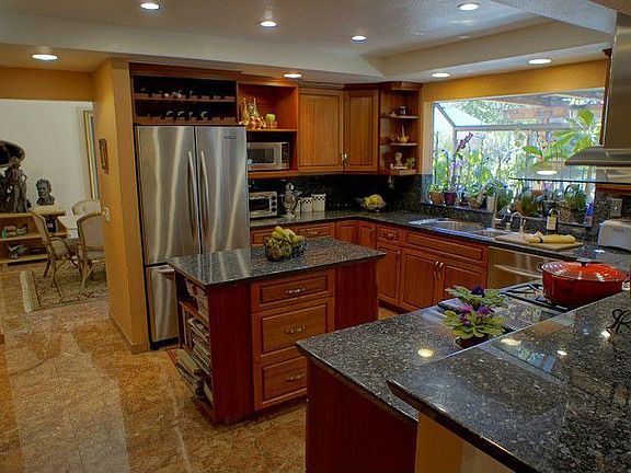 5th image of 5809 Serrania Ave