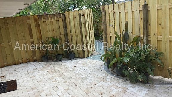 3rd image of 716 Tequesta St #3