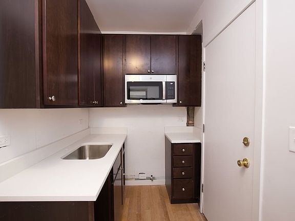 2nd image of 3300 W Schubert Ave #B3