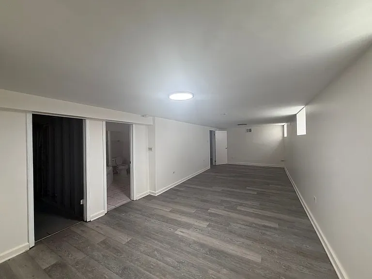 12609 S Yale Ave — Photo 9