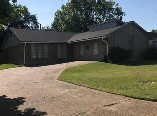 1507 Hawthorne St, Liberty, TX 77575