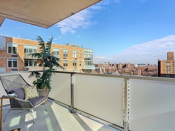 5th image of 81 Fleet Pl APT 15D