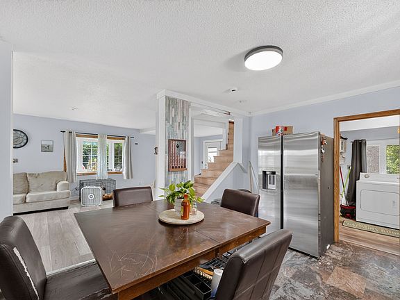 14th image of 148 E Sheridan Ave