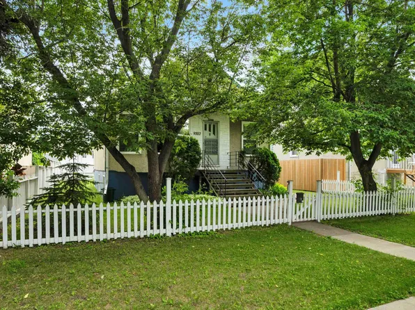 9307 92nd St NW, Edmonton, AB T6C 3R7