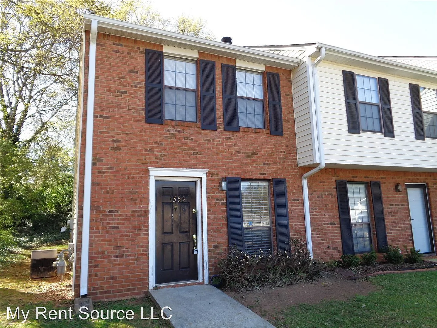1559 Springleaf Ct SE photo 1
