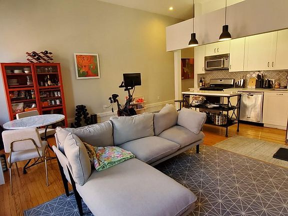 2nd image of 1534 Pine St APT 2A