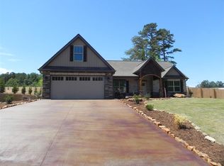 337 Saddlers Run, Chesnee, SC 29323