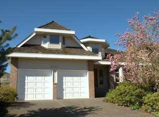 6823 Grant Pl, Burnaby, BC V5B4X4