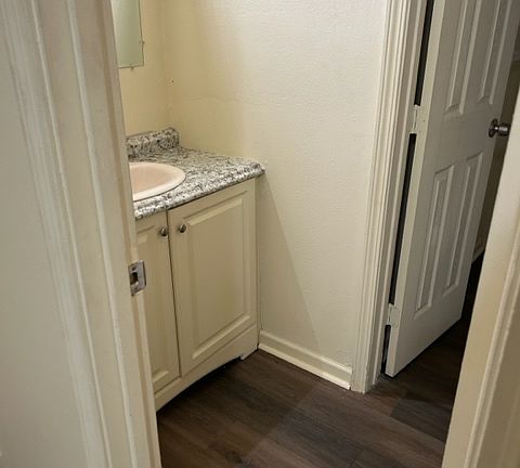 4th image of 2655 Sweetgum Ln #20