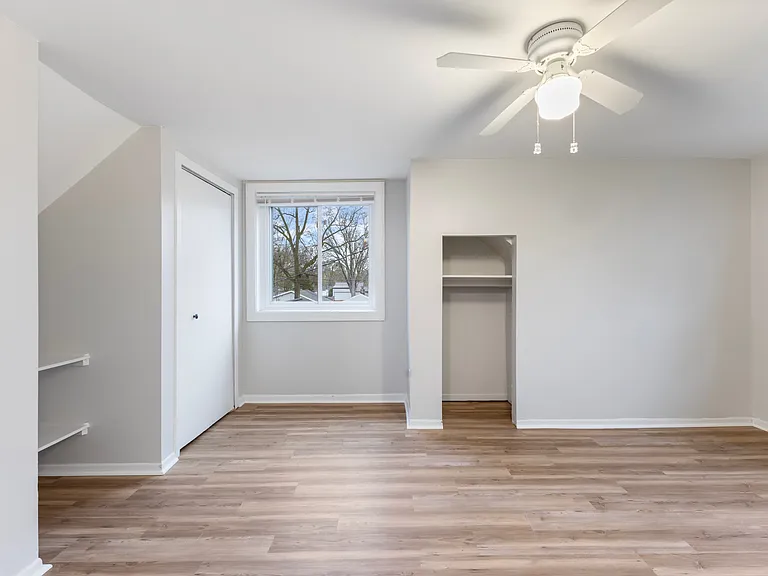 3010 Hessel Ave — Photo 15
