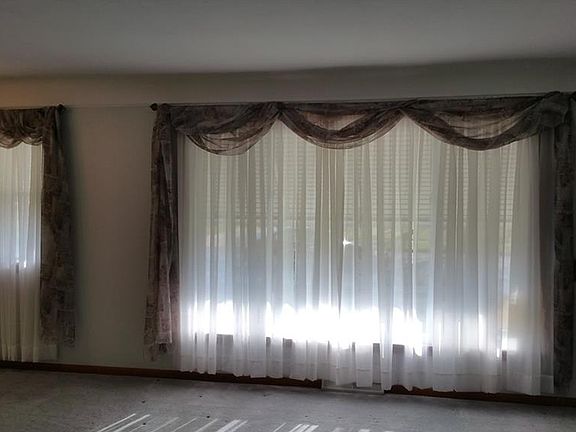3rd image of 11550 Schwab Dr