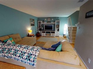 140 Glen Hollow Dr, Port Jefferson Station, NY 11776