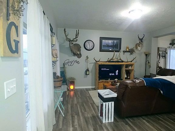 5th image of 73 W Bermuda Dr