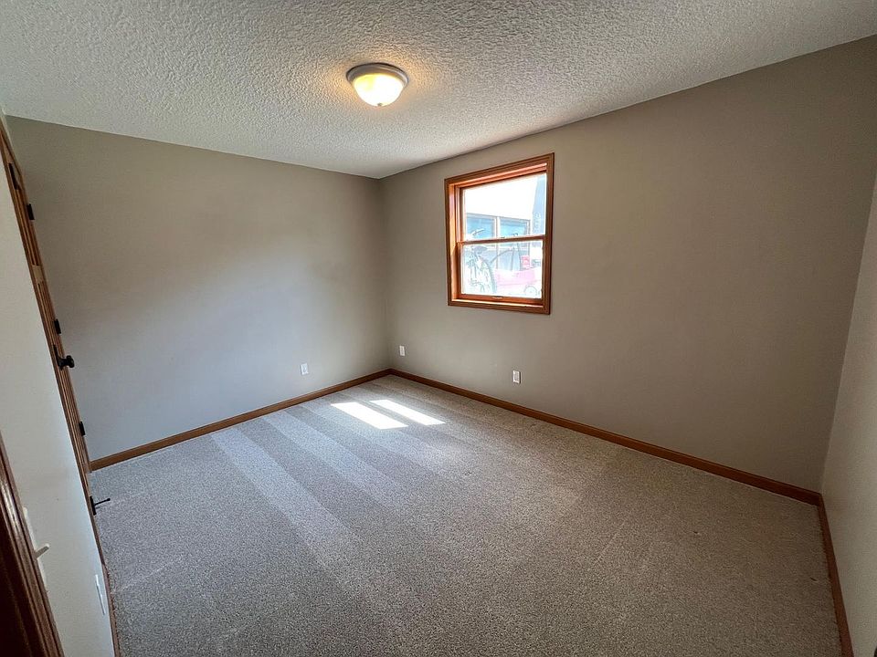 1004 Main Street 1004 Main St Pella IA Zillow