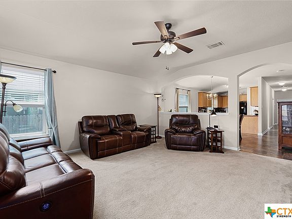 4th image of 794 Wolfeton Way