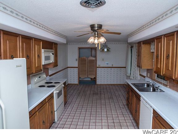 5th image of 2582 Susan Ann Dr