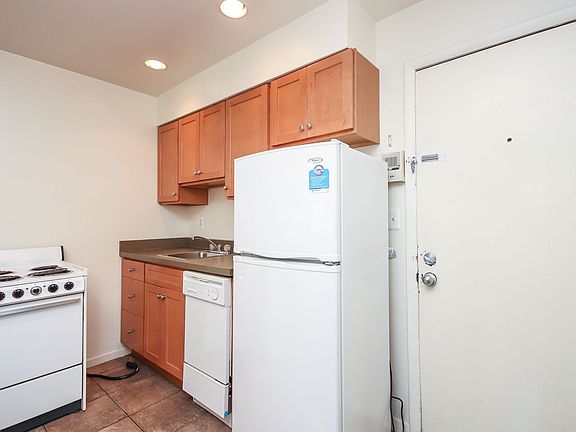 2nd image of 1309 S University Ave APT 4