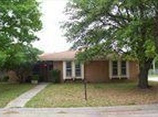 2009 Redbud Rd, Gainesville, TX 76240