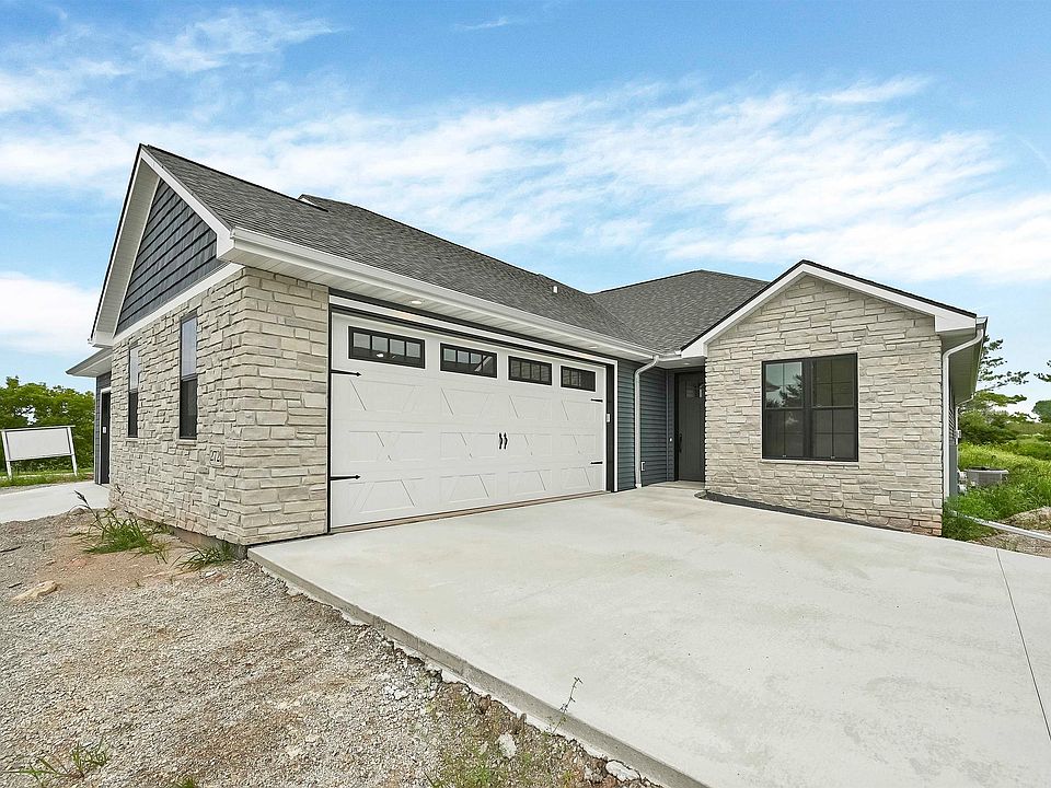 1st image of 2721 Castaway Ct