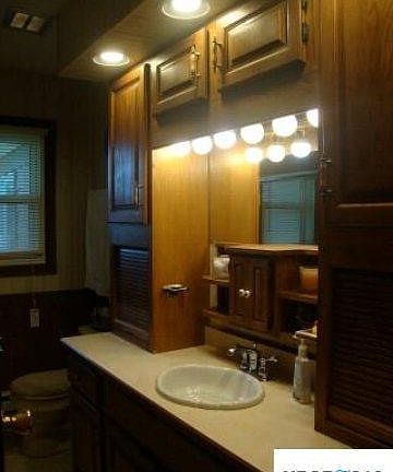 4th image of 863 Eastwood Dr