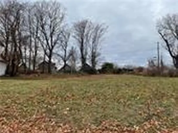 3334 Virginia Ave, Kansas City, MO 64109