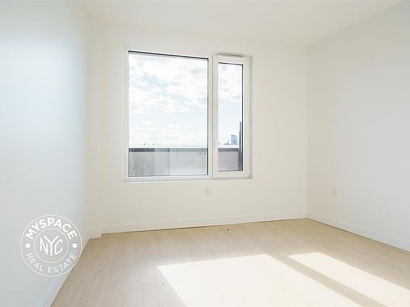 5th image of 1499 Bedford Ave #9I