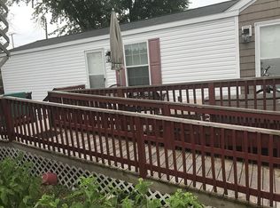 304 3rd St, Northfield, IL 60093