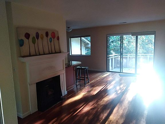 4th image of 20700 4th St APT 10