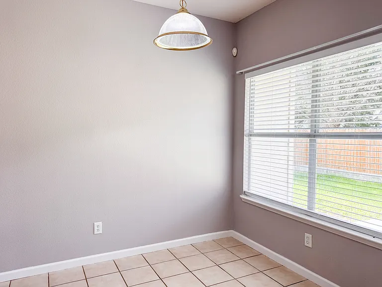 1212 Maple Terrace Dr — Photo 11