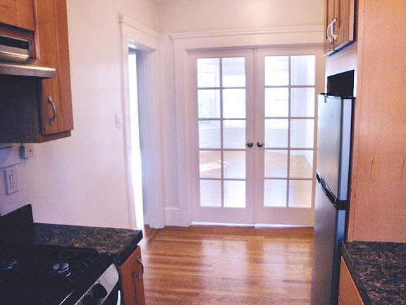 3rd image of 5140 Geary Blvd #16