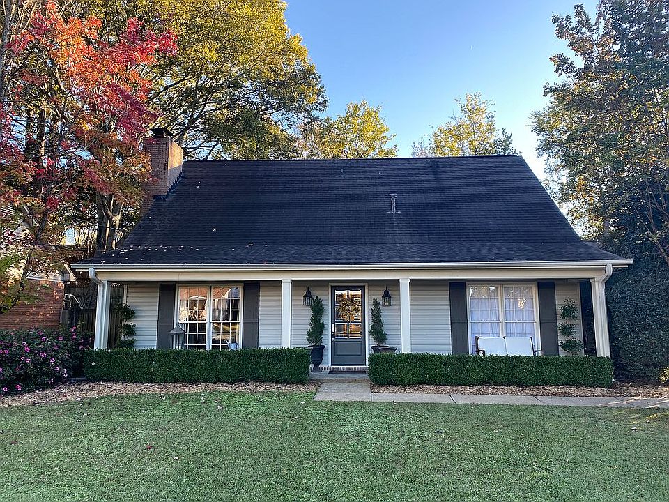 1st image of 421 Vicksburg Dr