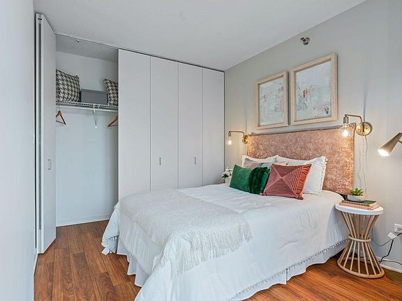 5th image of 395 N Kingsbury St #2308