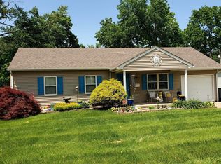 226 N Park Dr, Seymour, IN 47274