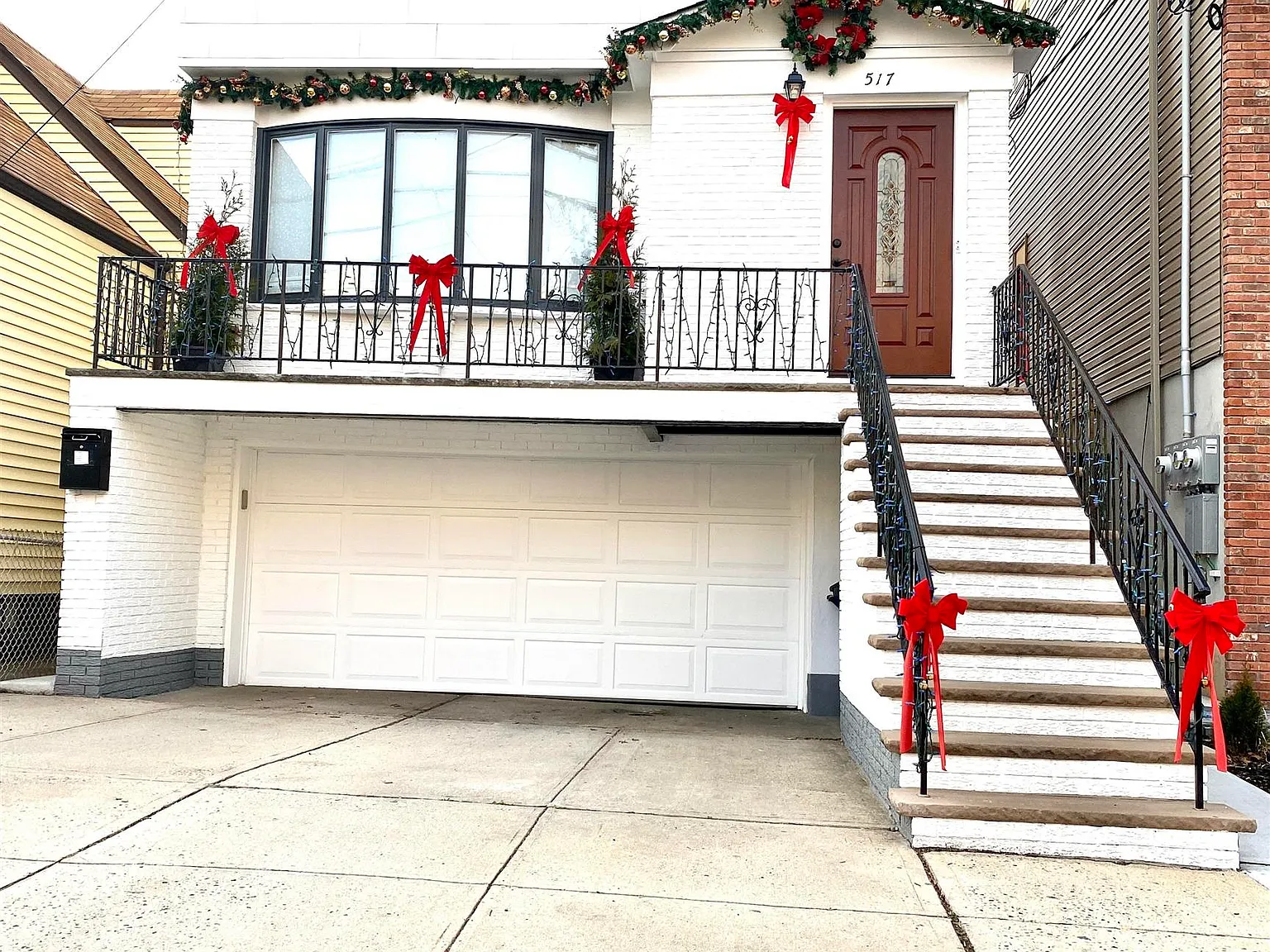 4 bed, 2.0 bath, $4,000 — Photo 2