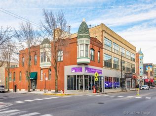 3201 N Seminary Ave APT 204, Chicago, IL 60657