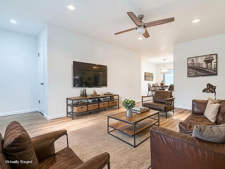 8305 Summer Side Dr #165 — Photo 4