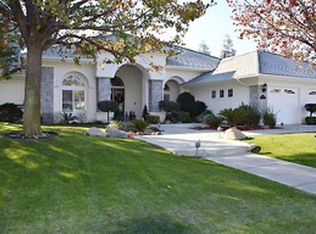 10205 Exsham Dr, Bakersfield, CA 93311