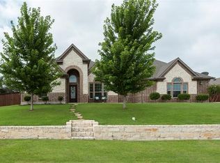 206 Golden Arrow Dr, Hudson Oaks, TX 76087