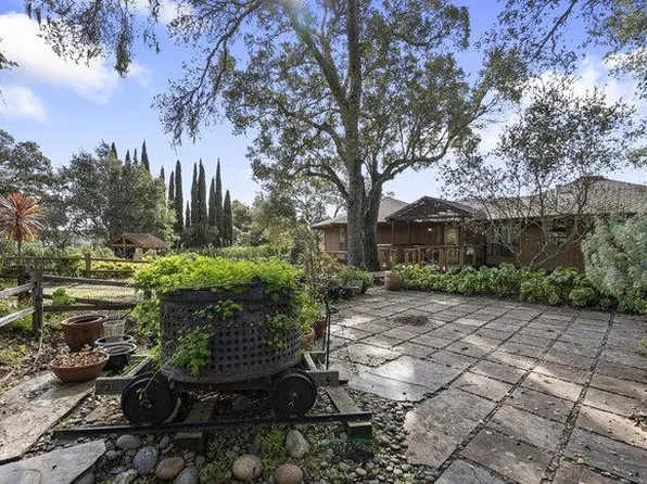 8775 El Matador Dr, Gilroy, CA 95020