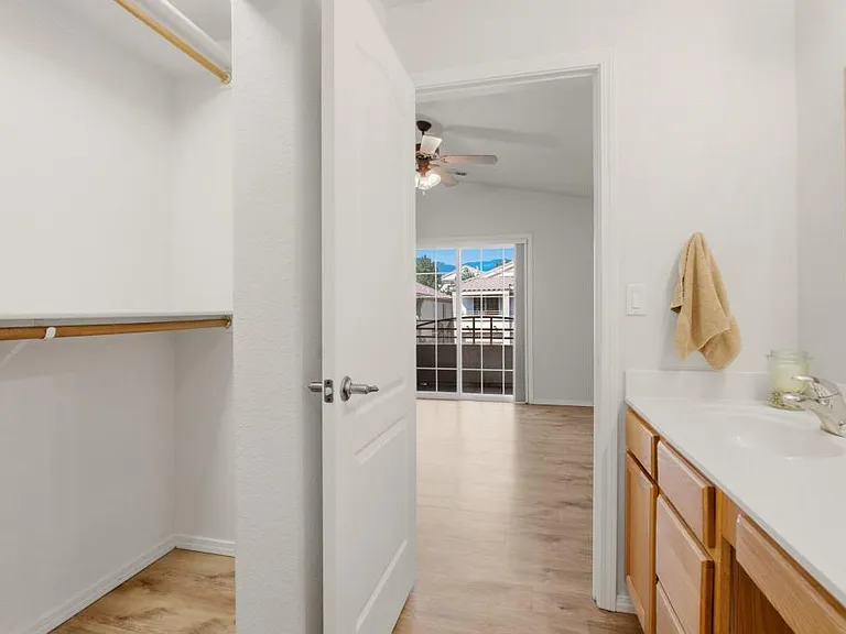 5239 Molokai Ave NE — Photo 15