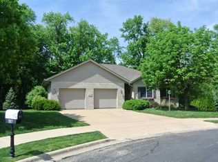 500 Fox Den Cv, Peoria, IL 61607