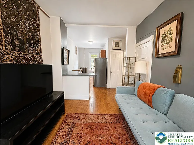 80 N 4th St #4 — Photo 8