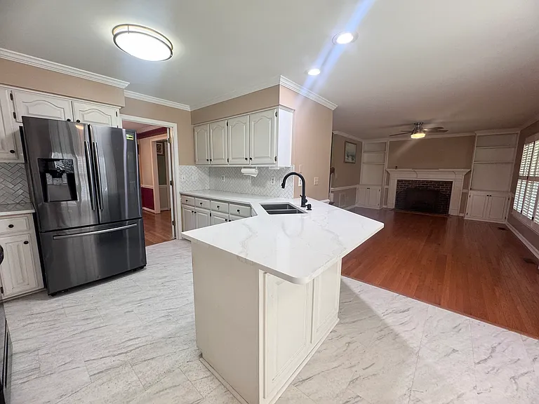 801 Driftwood Dr — Photo 12