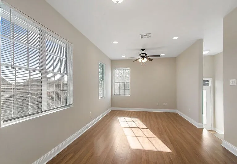 407 N Tonti St #407 — Photo 20