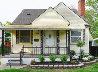 19960 Washtenaw St, Harper Woods, MI 48225